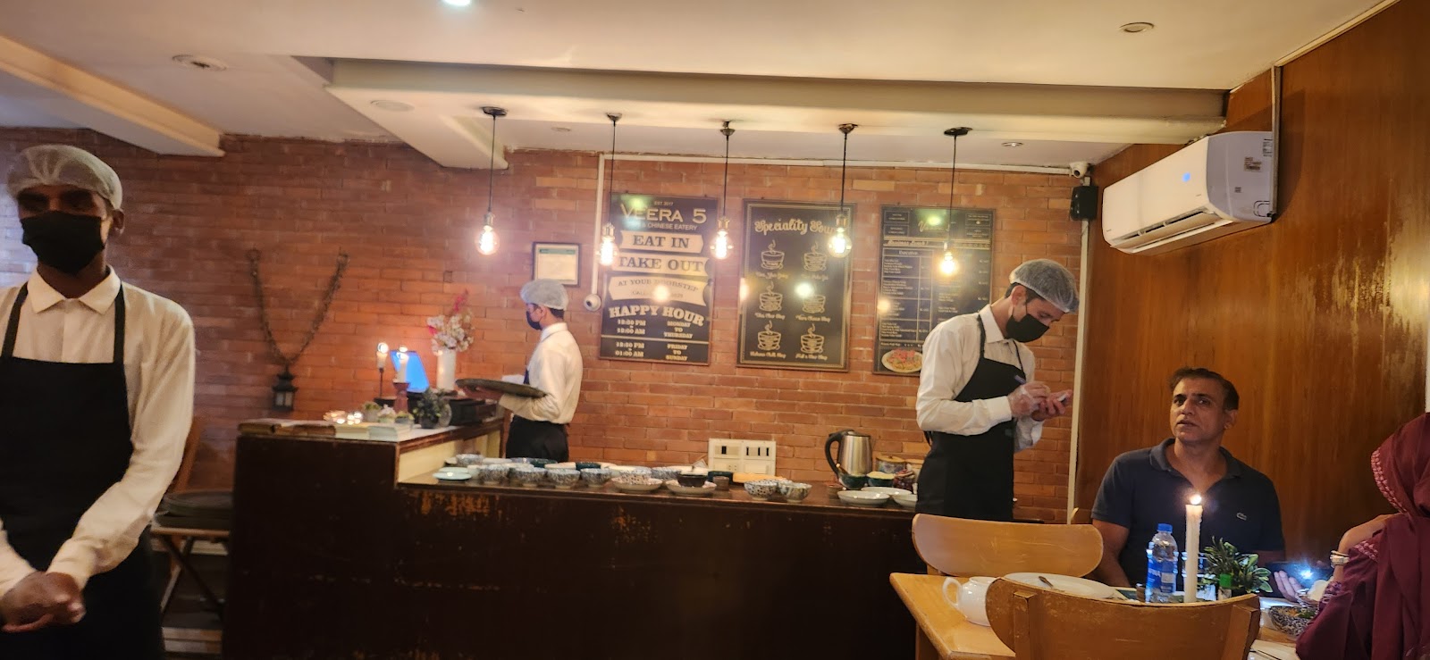 Veera 5 Thai and Chinese Restaurant DHA photo 3